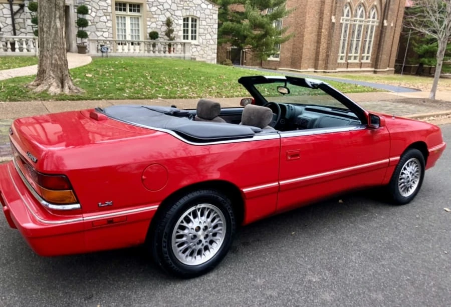 1995 Chrysler LeBaron - Image 9 of 11
