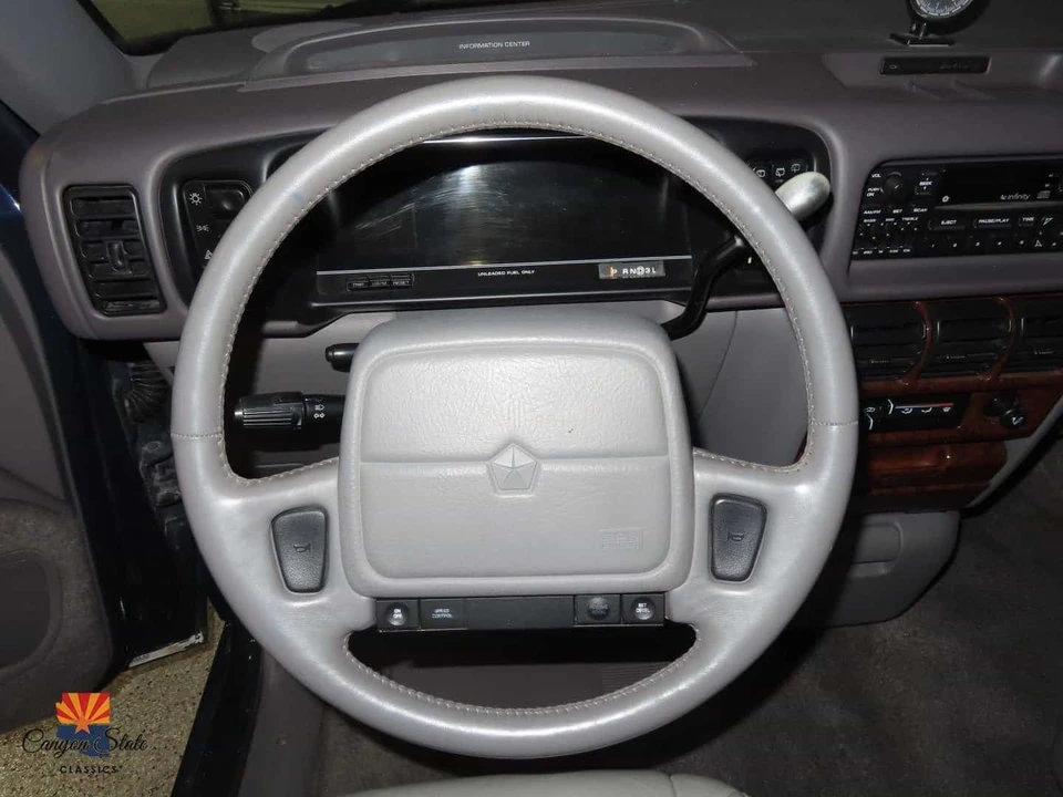 1995 Chrysler Town & Country - Image 30 of 30