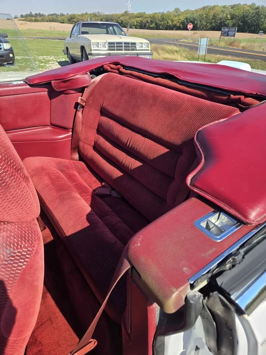1995 Chrysler LeBaron - Image 5 of 20