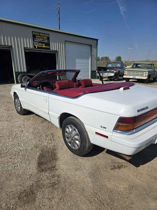 1995 Chrysler LeBaron - Image 3 of 20