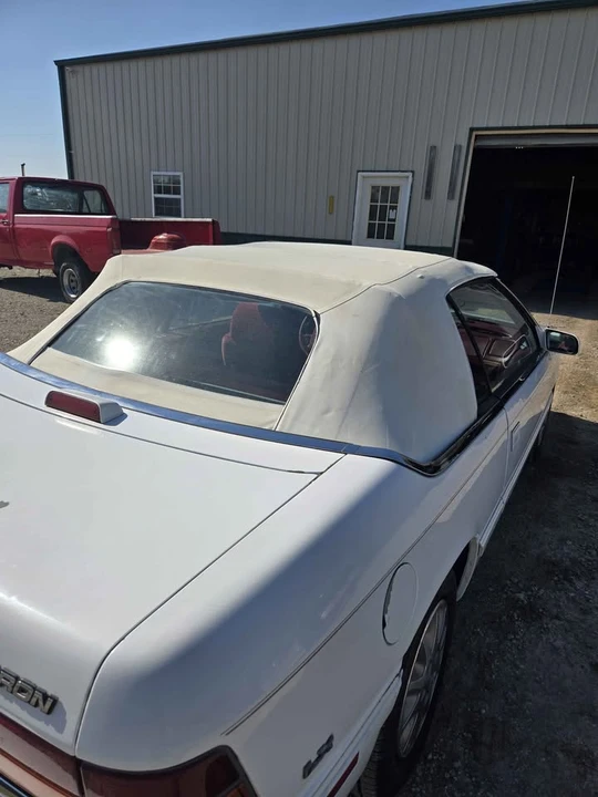 1995 Chrysler LeBaron - Image 17 of 20
