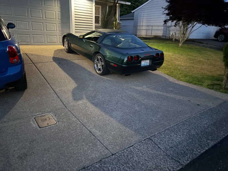 1995 Chevrolet Corvette C4 - Image 2 of 15