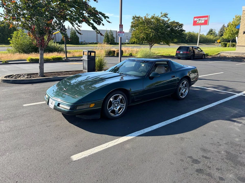 1995 Chevrolet Corvette C4 - Image 5 of 15