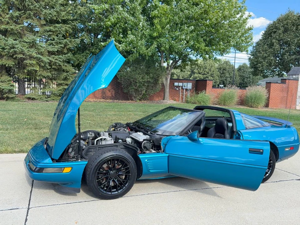 1995 Chevrolet Corvette C4 - Image 24 of 24
