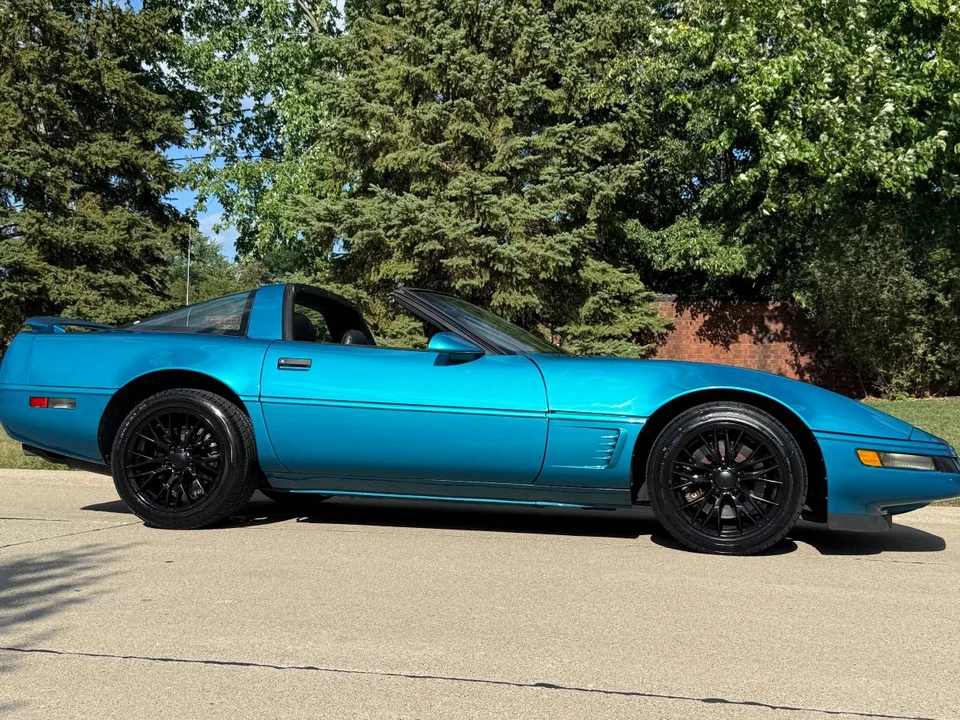 1995 Chevrolet Corvette C4 - Image 6 of 24