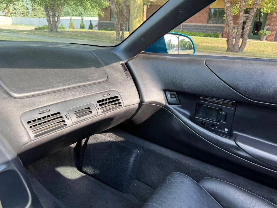 1995 Chevrolet Corvette C4 - Image 9 of 24