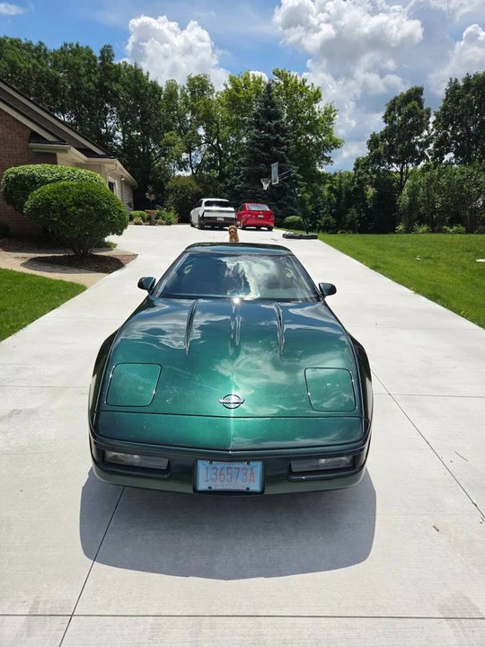 1995 Chevrolet Corvette C4 - Image 2 of 9