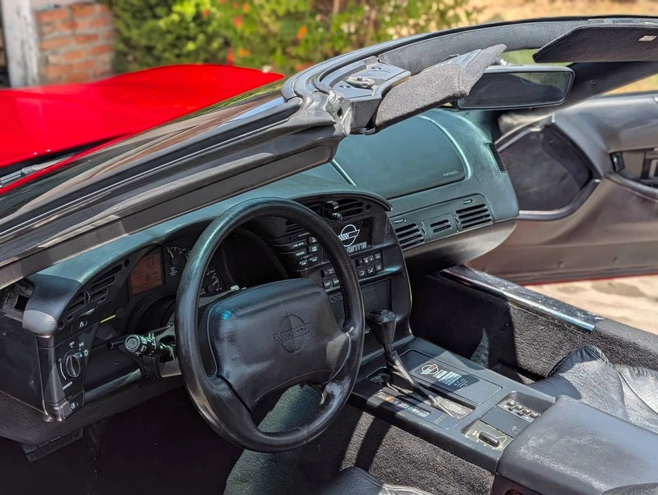 1995 Chevrolet Corvette C4 - Image 14 of 18