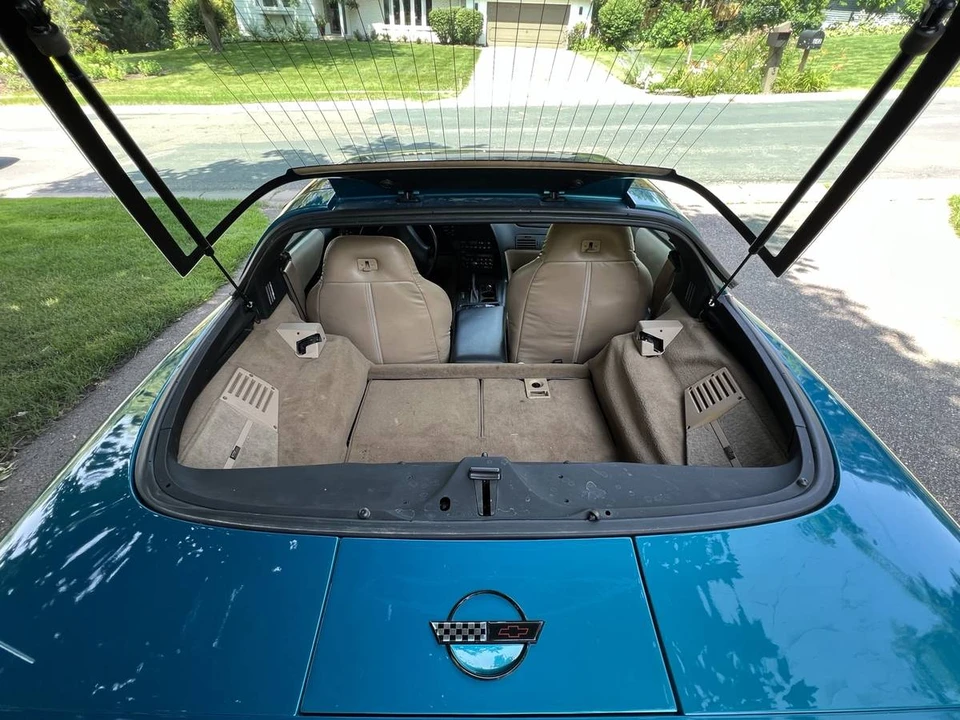 1995 Chevrolet Corvette C4 - Image 4 of 6