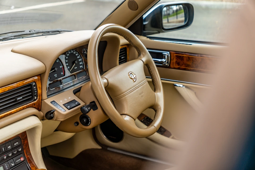 1995 Daimler - Image 18 of 31