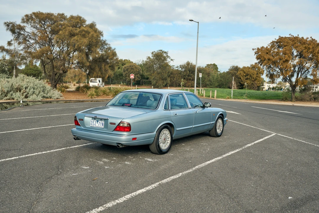 1995 Daimler - Image 5 of 31