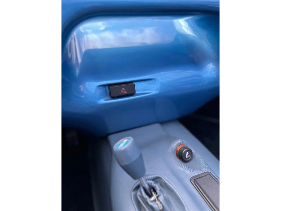 1995 DeTomaso - Image 17 of 31