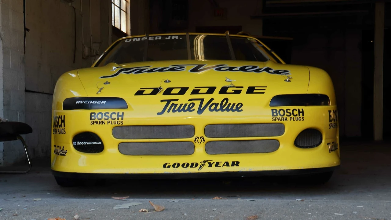 1995 Dodge Avenger Coupe - Image 15 of 17