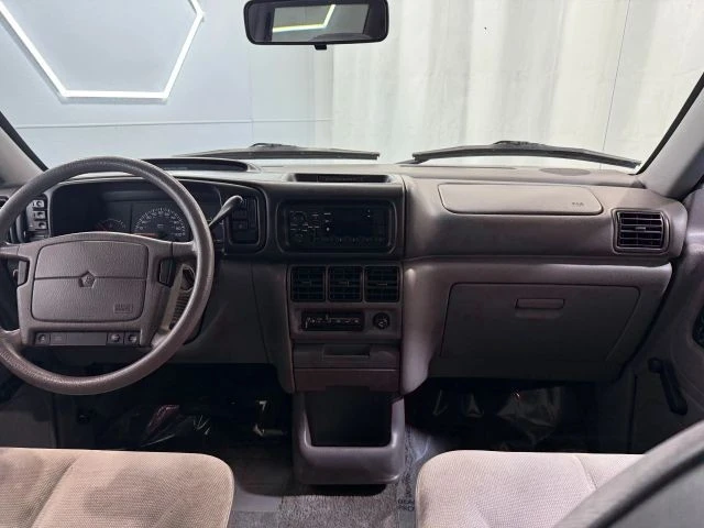 1995 Dodge Caravan - Image 16 of 21