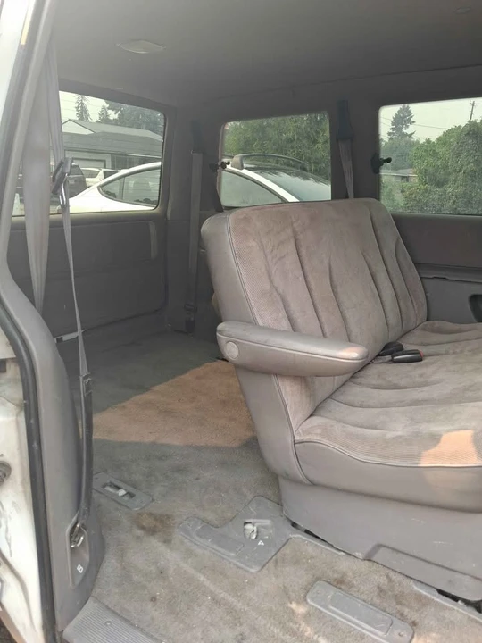 1995 Dodge Caravan - Image 12 of 14