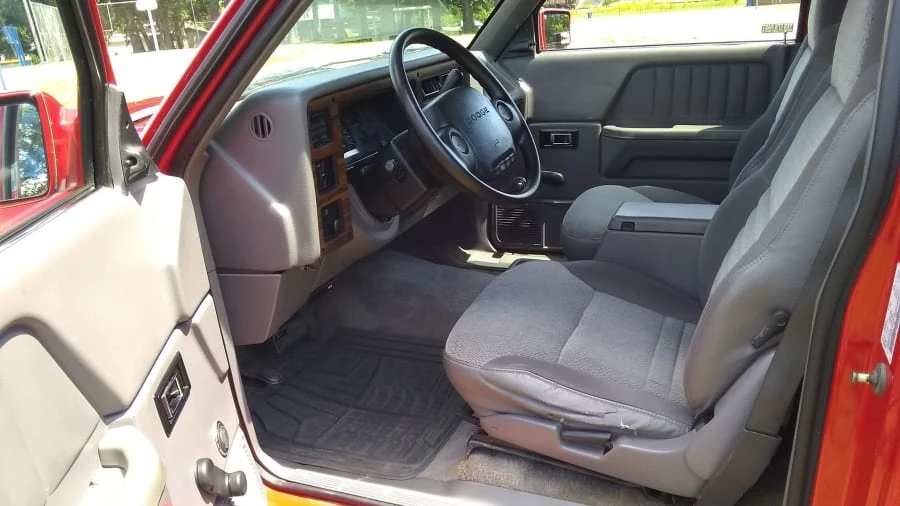 1995 Dodge Dakota 1st Gen - Image 8 of 20