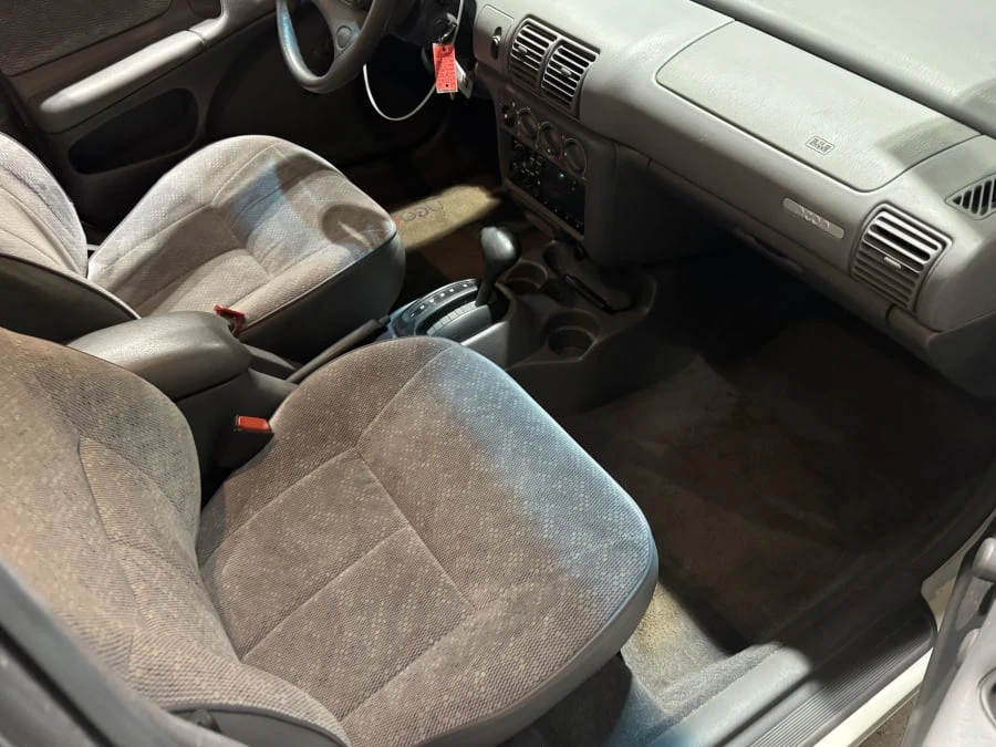 1995 Dodge Neon - Image 8 of 10