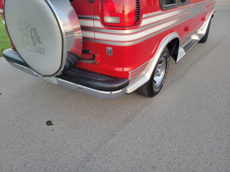 1995 Dodge Ram Van - Image 29 of 31