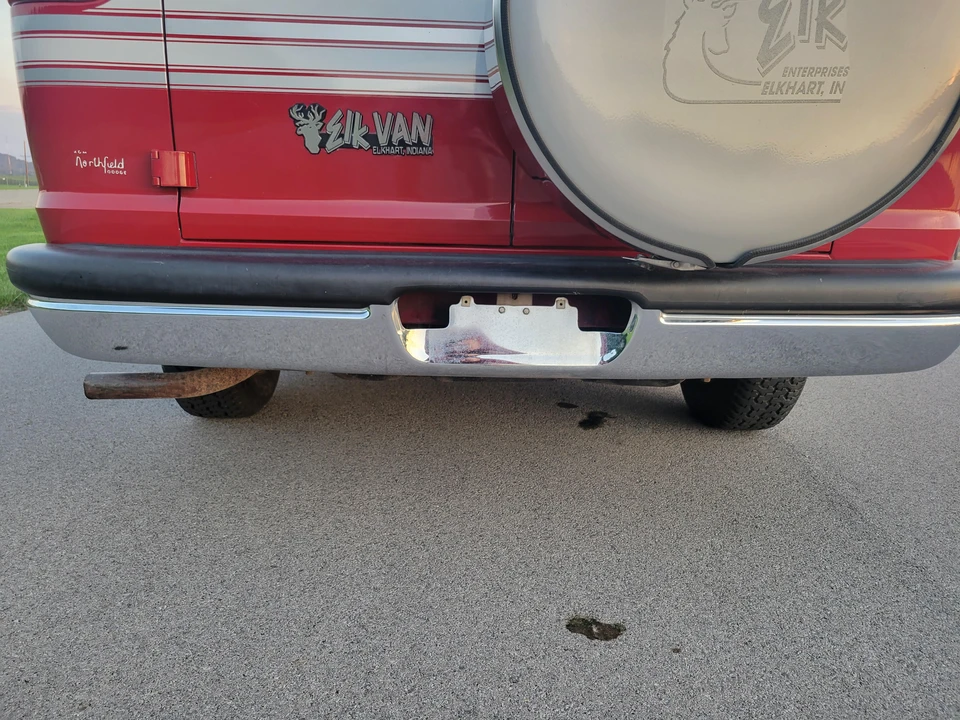 1995 Dodge Ram Van - Image 28 of 31