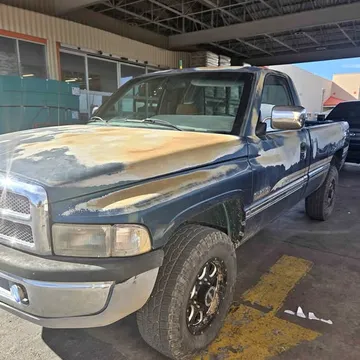 1995 Dodge Ram 2500 SLT Pickup 2D 8 ft