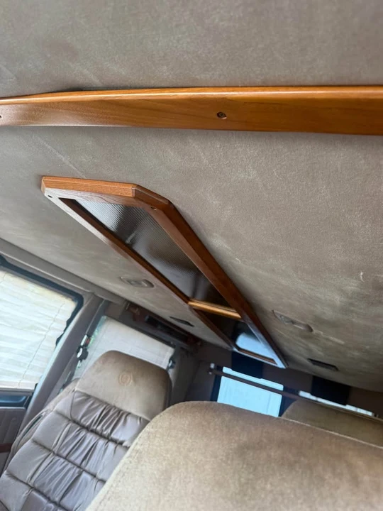 1995 Dodge Ram Van - Image 8 of 11