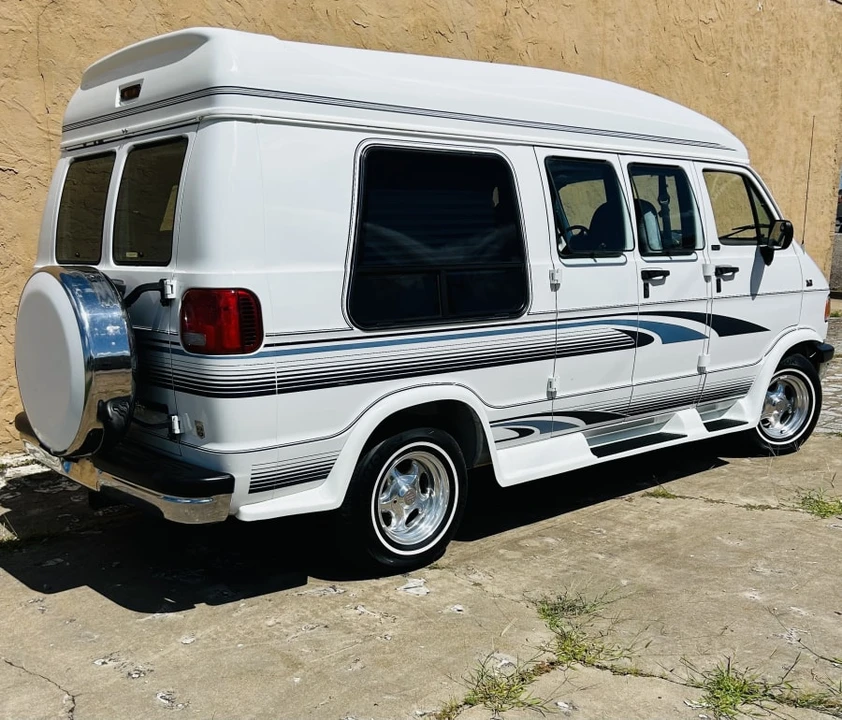 1995 Dodge Ram Van - Image 3 of 7