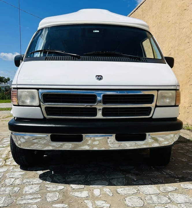 1995 Dodge Ram Van - Image 4 of 7