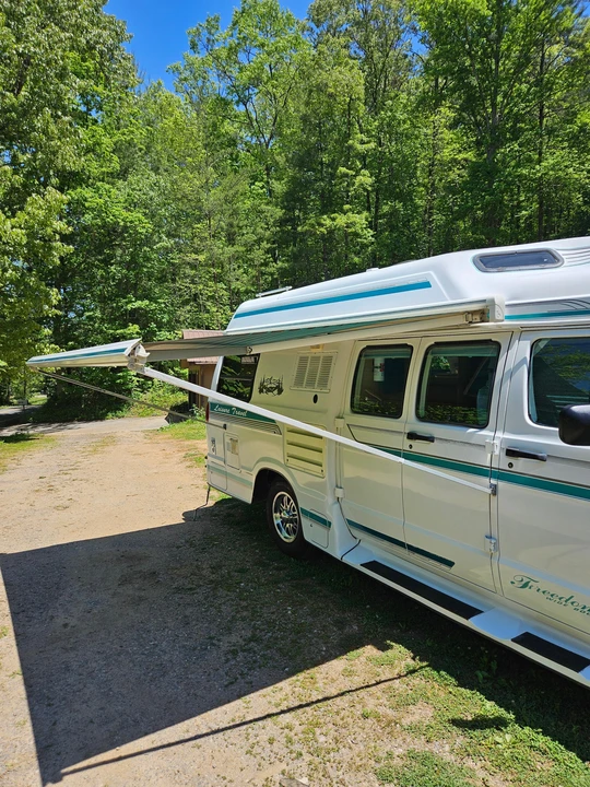 1995 Dodge Ram Van - Image 21 of 31