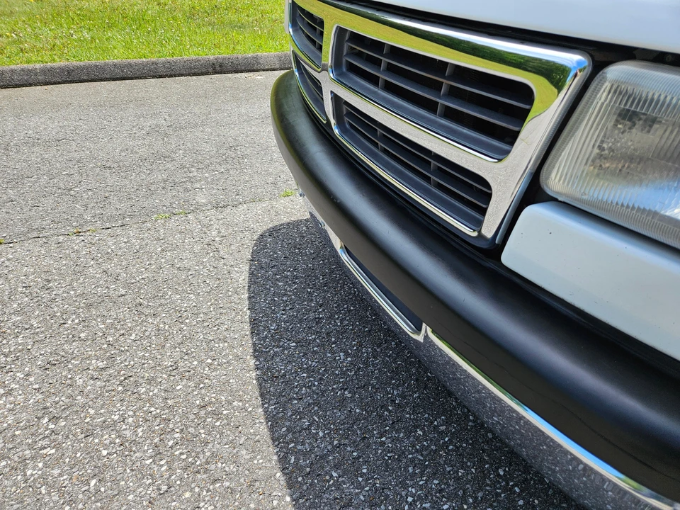 1995 Dodge Ram Van - Image 13 of 31