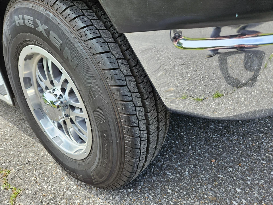 1995 Dodge Ram Van - Image 31 of 31
