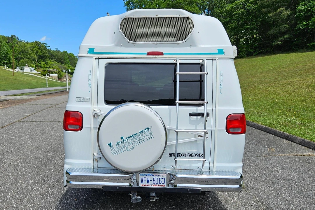 1995 Dodge Ram Van - Image 5 of 31
