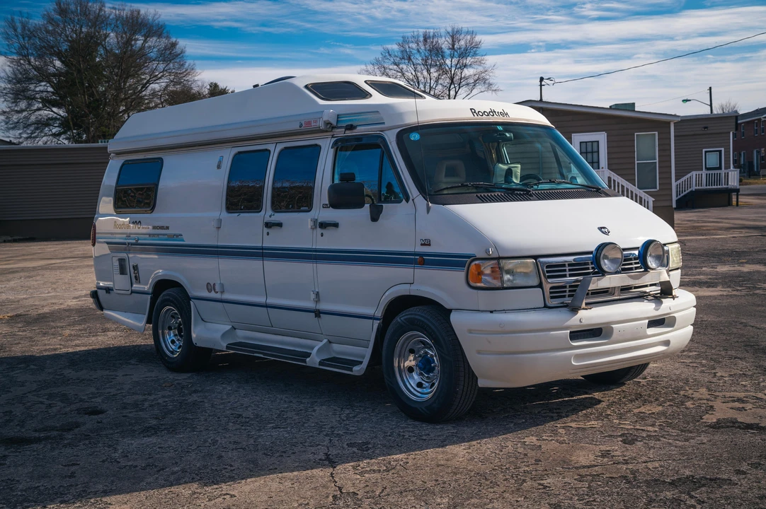 1995 Dodge Ram Van - Image 8 of 31