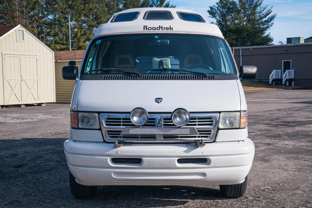 1995 Dodge Ram Van - Image 2 of 31