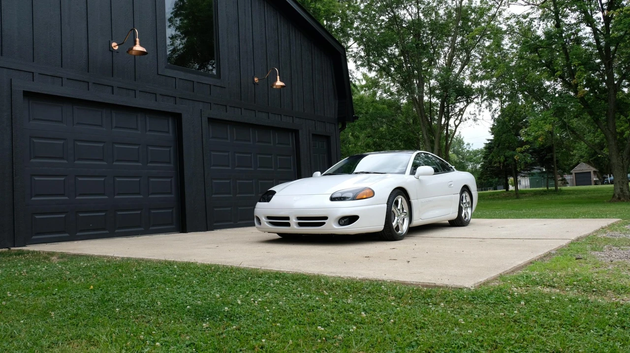 1995 Dodge Stealth - Image 2 of 31
