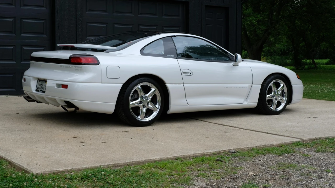 1995 Dodge Stealth - Image 24 of 31