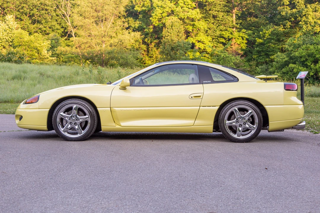 1995 Dodge Stealth - Image 5 of 31