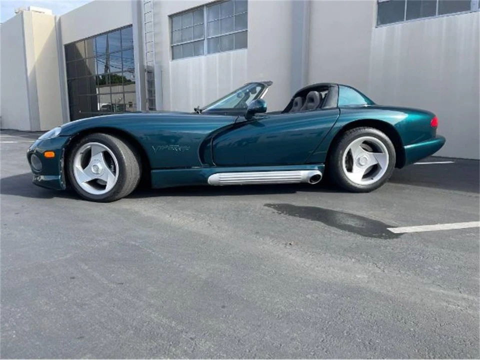 1995 Dodge Viper 1st Gen - Image 11 of 15