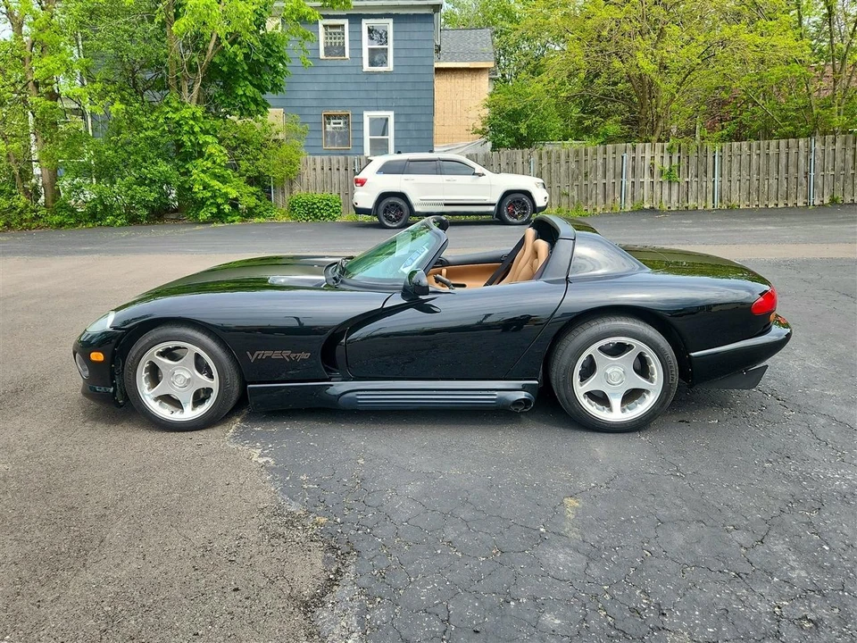 1995 Dodge Viper 1st Gen - Image 24 of 25