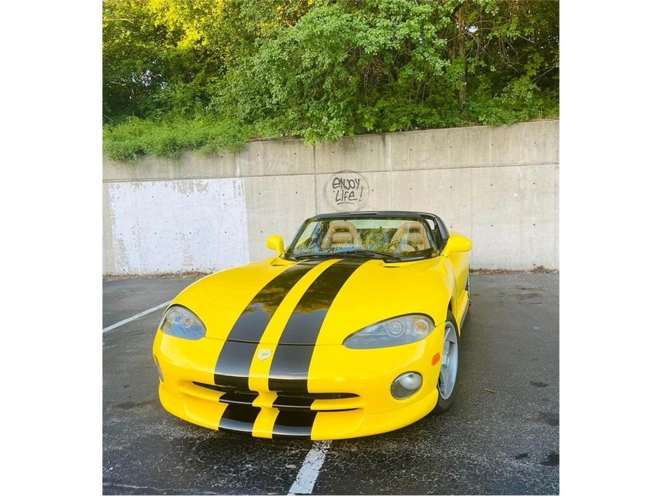 1995 Dodge Viper 1st Gen - Image 2 of 16