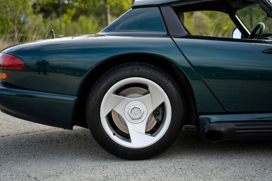 1995 Dodge Viper 1st Gen - Image 23 of 31