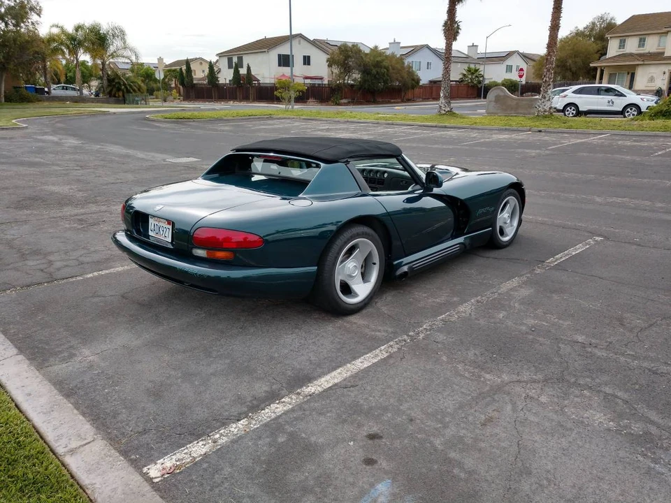 1995 Dodge Viper 1st Gen - Image 2 of 9
