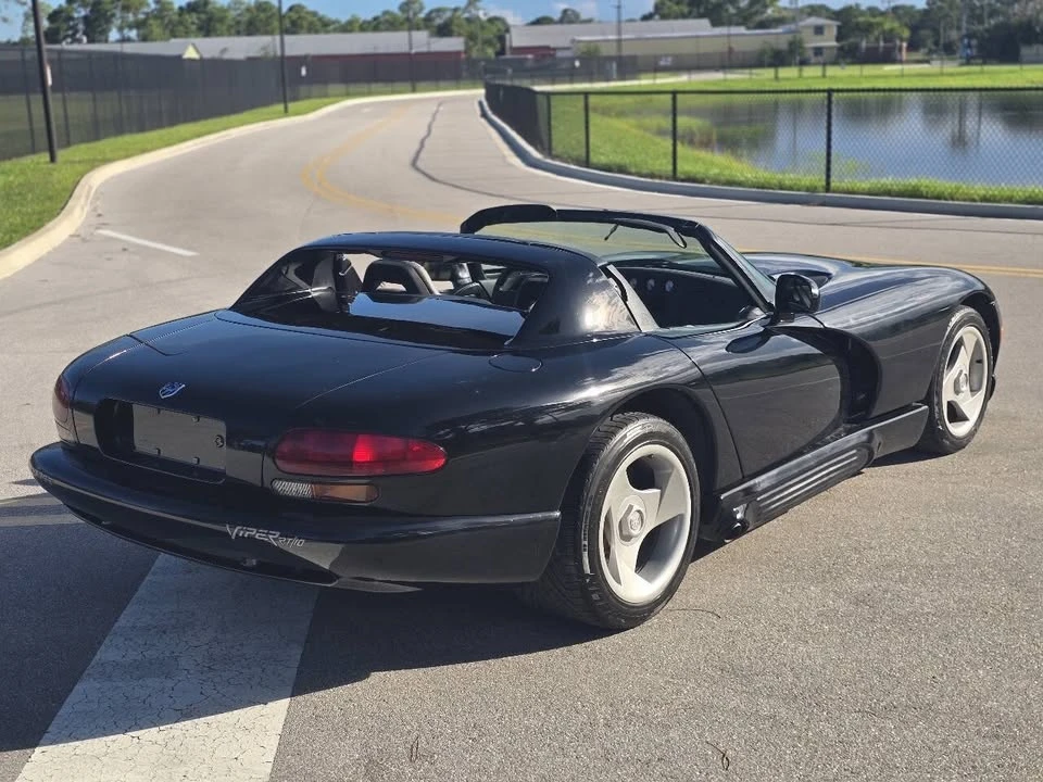 1995 Dodge Viper 1st Gen - Image 15 of 20