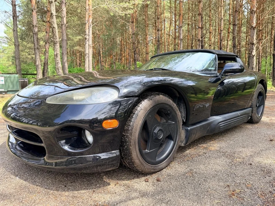 1995 Dodge Viper 1st Gen - Image 2 of 15