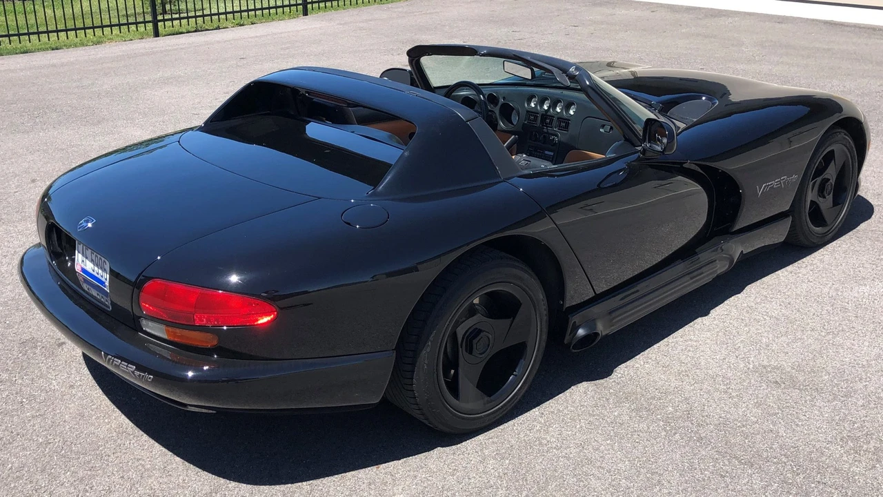 1995 Dodge Viper 1st Gen - Image 29 of 31