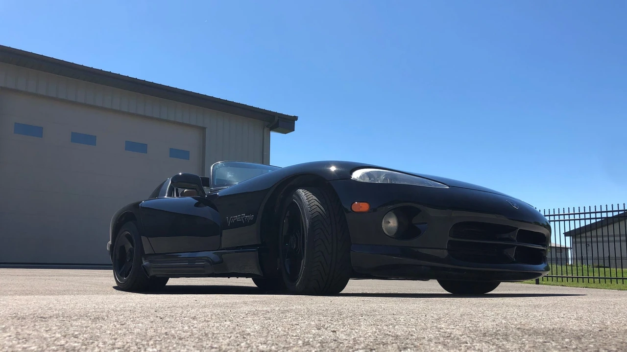 1995 Dodge Viper 1st Gen - Image 27 of 31