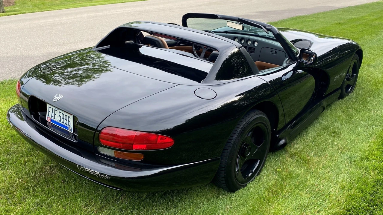 1995 Dodge Viper 1st Gen - Image 15 of 31