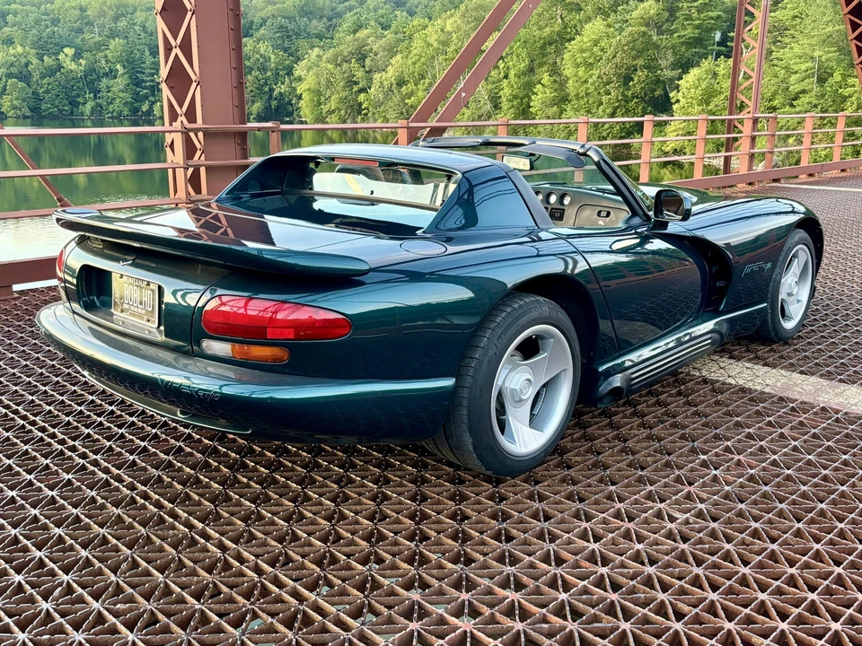 1995 Dodge Viper 1st Gen - Image 29 of 31
