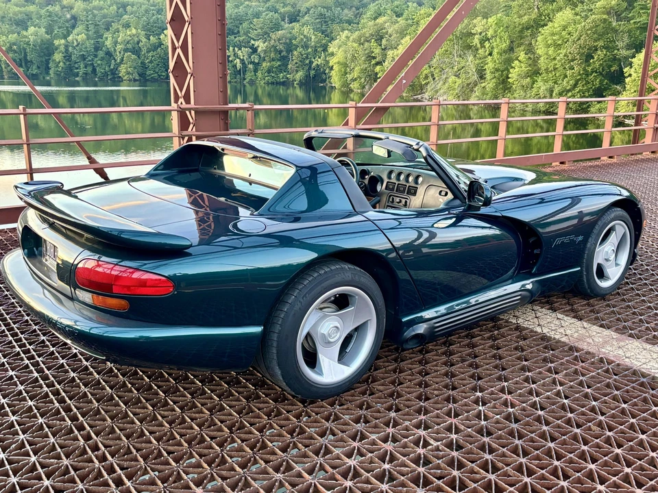 1995 Dodge Viper 1st Gen - Image 28 of 31