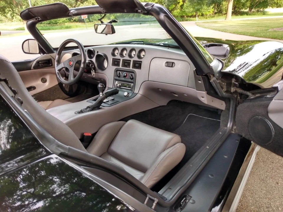 1995 Dodge Viper 1st Gen - Image 24 of 31