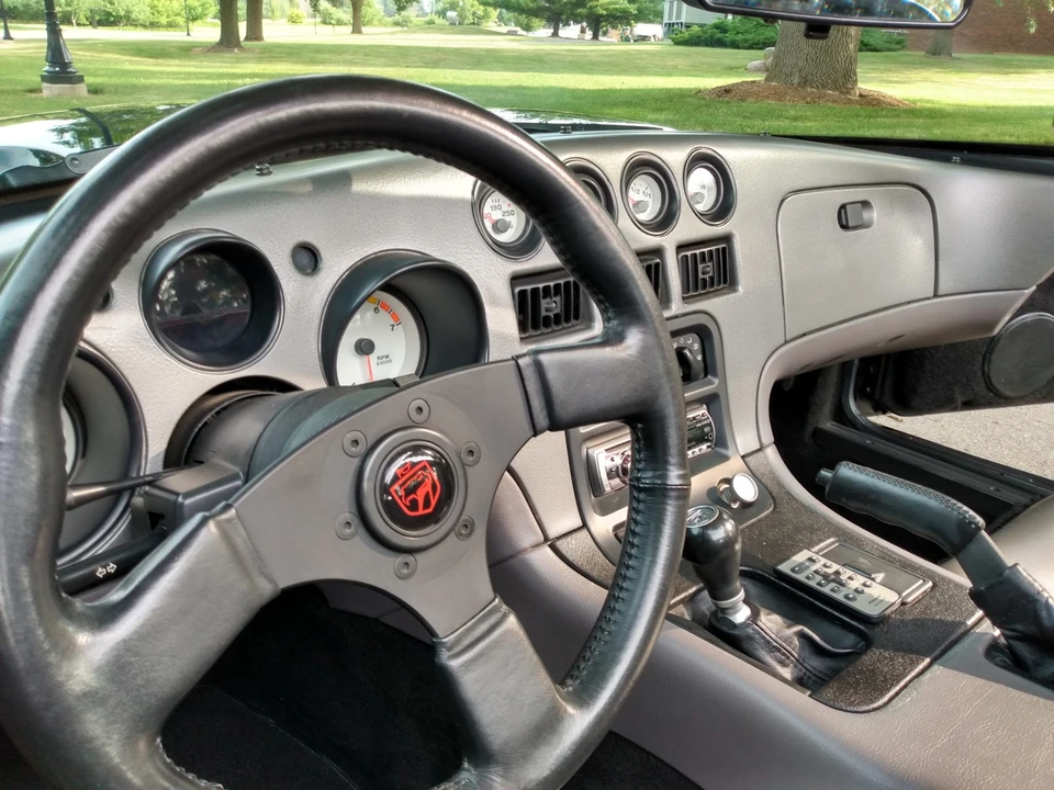 1995 Dodge Viper 1st Gen - Image 27 of 31